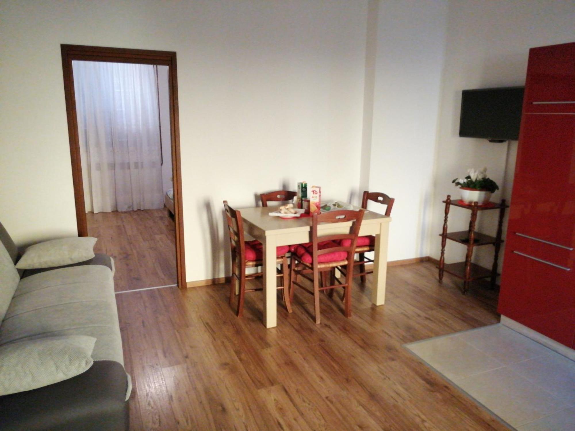 Apartman Aurora Apartment โปเรช ภายนอก รูปภาพ